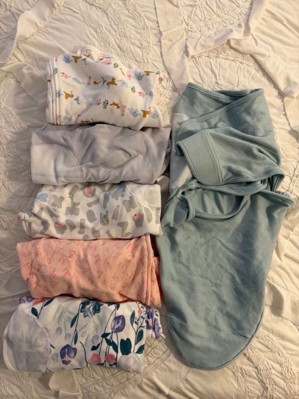 BNWOT Aden & Anais Swaddles (0-3M)